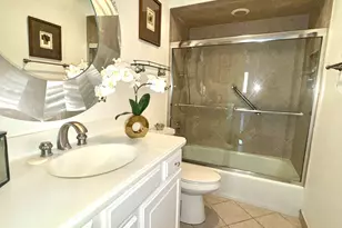 3350 N Carriageway Dr, Arlington Heights, IL 60004 - Photo 12