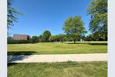 3350 N Carriageway Drive #318, Arlington Heights, IL 60004 - Photo 34