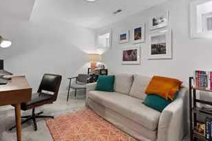 2144 N Rockwell St, Chicago, IL 60647 - Photo 18