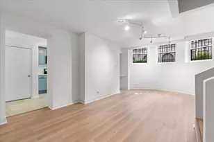 3145 N Cambridge Ave, Chicago, IL 60657 - Photo 14
