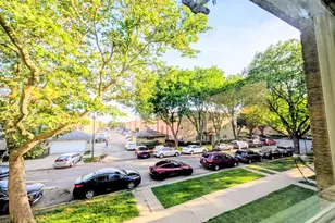 8642 W Berwyn Ave, Chicago, IL 60656 - Photo 2