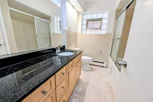 8642 W Berwyn Ave, Chicago, IL 60656 - Photo 8