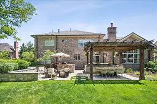 1620 Canterbury Ln, Glenview, IL 60025 - Photo 8