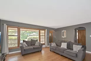 18653 Homewood Ave, Homewood, IL 60430 - Photo 2