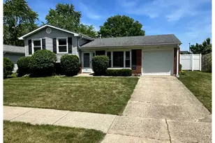 103 Heine Dr, Streamwood, IL 60107 - Photo 1