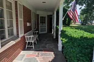 1225 Tilton Park Dr, Rochelle, IL 61068 - Photo 2