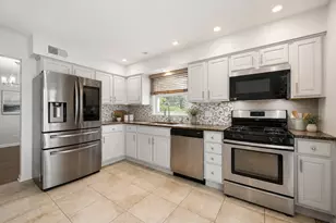 835 Maple Rd, Flossmoor, IL 60422 - Photo 4