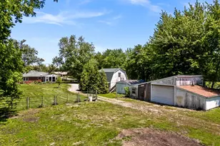 209 Woodrig Rd, Bloomington, IL 61704 - Photo 10