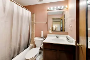 1179 W Maggie Ln, Romeoville, IL 60446 - Photo 16