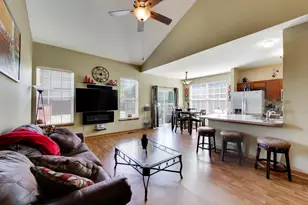 1179 W Maggie Ln, Romeoville, IL 60446 - Photo 4