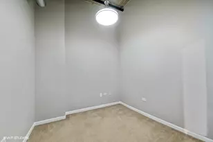 125 E 13th St, Chicago, IL 60605 - Photo 12