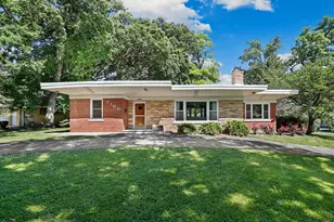 7300 W 108th Pl, Worth, IL 60482 - Photo 1