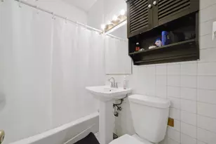3438 N Seeley Ave, Chicago, IL 60618 - Photo 16