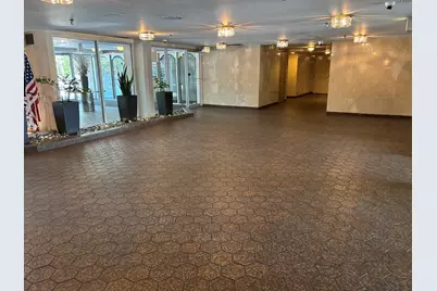 6400 N Cicero Avenue #212, Lincolnwood, IL 60712 - Photo 32