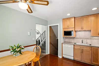 1107 E Elm Street, Wheaton, IL 60189 - Photo 10
