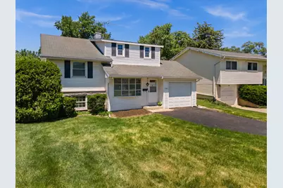 1107 E Elm Street, Wheaton, IL 60189 - Photo 2