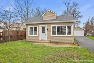 320 E Washington St, Round Lake Park, IL 60073 - Photo 2