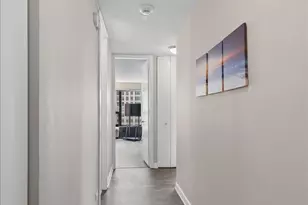 30 E Huron St, Chicago, IL 60611 - Photo 16