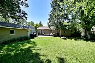 19392 W Harvard Ave, Mundelein, IL 60060 - Photo 44