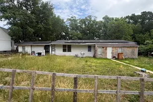 3229 Coleman Ave, Rockford, IL 61101 - Photo 2