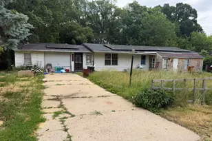 3229 Coleman Ave, Rockford, IL 61101 - Photo 1