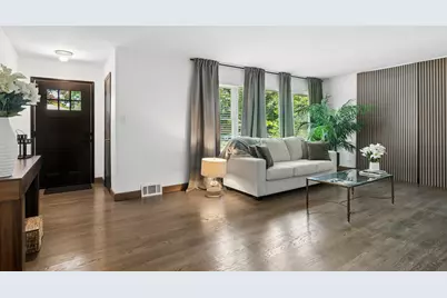 [Address not provided], Highland Park, IL 60035 - Photo 2