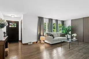 [Address not provided], Highland Park, IL 60035 - Photo 2