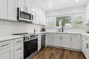 [Address not provided], Highland Park, IL 60035 - Photo 8