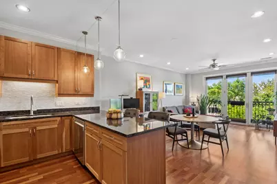 4553 N Magnolia Avenue #403, Chicago, IL 60640 - Photo 2