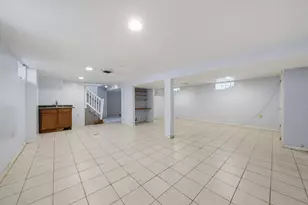 6156 W Gunnison St, Chicago, IL 60630 - Photo 14