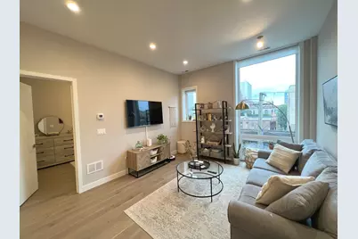 3757 N Sheffield Avenue #207, Chicago, IL 60613 - Photo 8