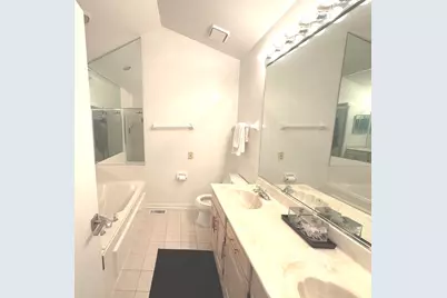 526 Rosebud Dr South Drive, Lombard, IL 60148 - Photo 22