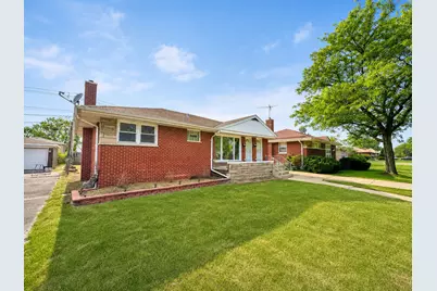 386 Clyde Avenue, Calumet City, IL 60409 - Photo 1