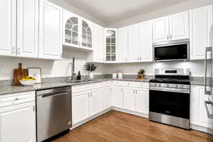1962 W Lawrence Ave, Chicago, IL 60640 - Photo 4