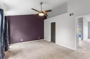 845 Essex Cir, Grayslake, IL 60030 - Photo 10