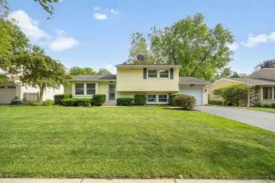 1513 Ronzheimer Avenue, Saint Charles, IL 60174 - Photo 1