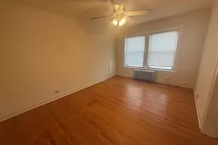 18 E Northwest Hwy, Arlington Heights, IL 60004 - Photo 2