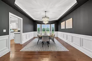 39W696 Henry David Thoreau Pl, Saint Charles, IL 60175 - Photo 6