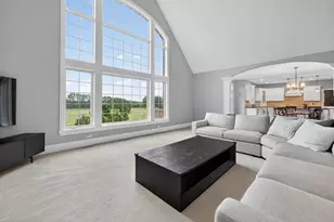39W696 Henry David Thoreau Pl, Saint Charles, IL 60175 - Photo 16