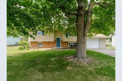 124 Hilton Drive, Lexington, IL 61753 - Photo 1