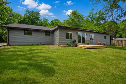 5091 W Murray Drive, Dixon, IL 61021 - Photo 2