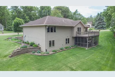 920 Mesa Drive, Freeport, IL 61032 - Photo 24