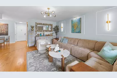 7A Kingery Quarter Avenue #201, Willowbrook, IL 60527 - Photo 4