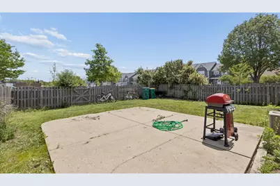 500 Lyon Drive, Buffalo Grove, IL 60089 - Photo 14