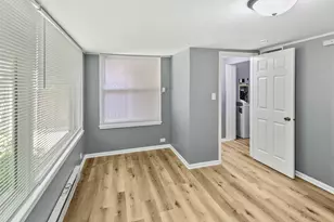 17561 Hillside Ave, Homewood, IL 60430 - Photo 6