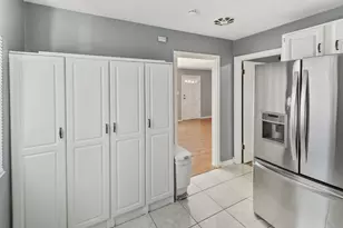 17561 Hillside Ave, Homewood, IL 60430 - Photo 4