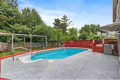 25 Magnolia Drive, Streamwood, IL 60107 - Photo 2