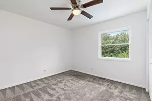 25 Magnolia Dr, Streamwood, IL 60107 - Photo 18
