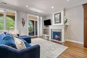 4860 N Clark St, Chicago, IL 60640 - Photo 6