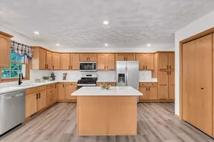 14 Quail Hollow Estate, Geneseo, IL 61254 - Photo 18